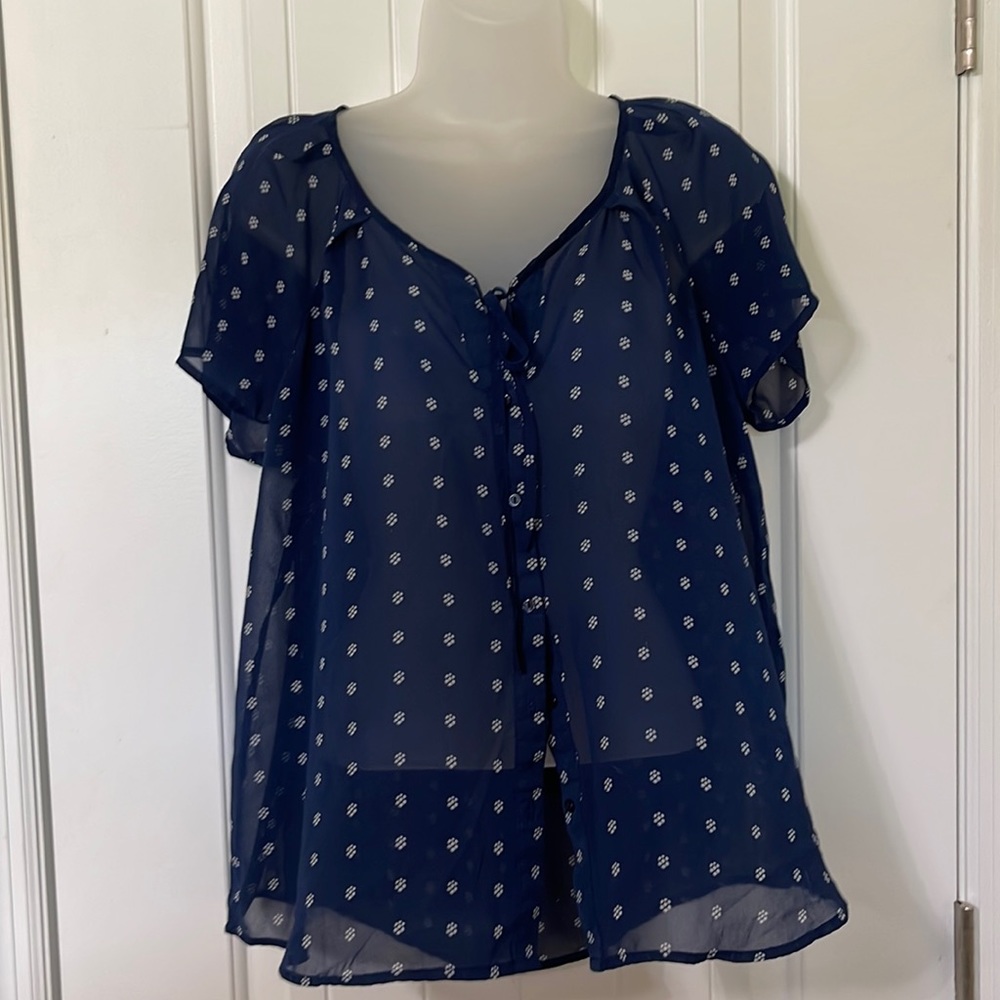 Old Navy Navy Blue Print Sheer Shirt. Size Large.